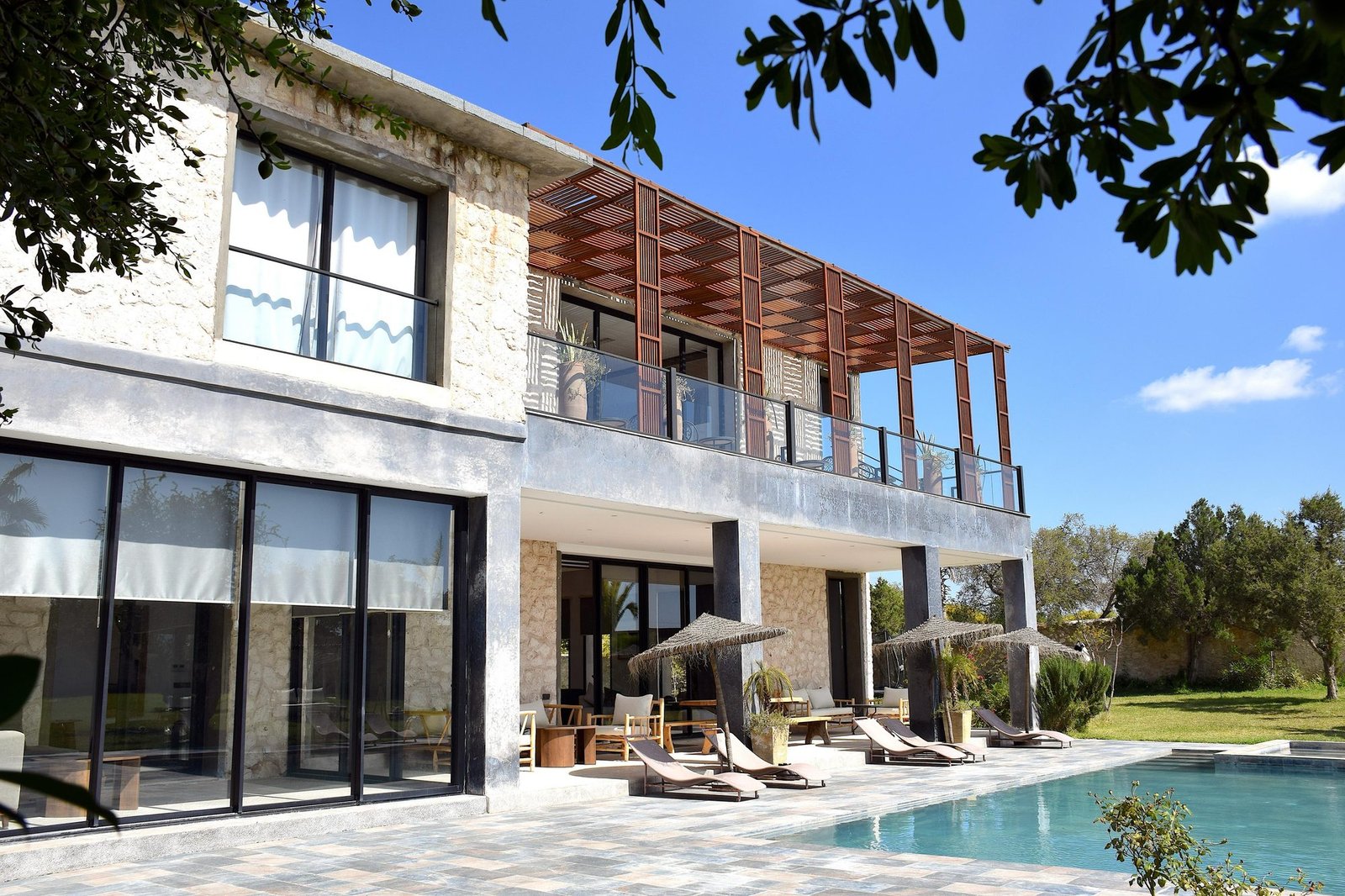 Maison d'architecte de 600 m² et piscine chauffée, villa Octagon